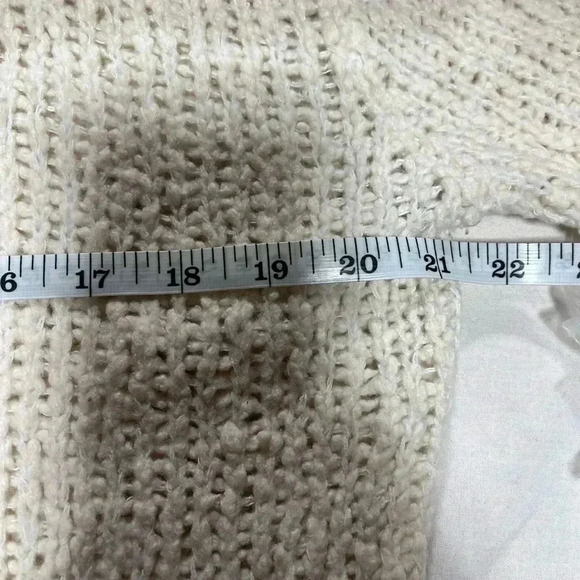 Vince Cream Knit Sweater with Black Trim - Picture 8 of 9